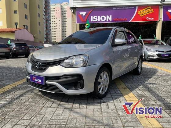 TOYOTA ETIOS 1.5 X PLUS SEDAN 16V FLEX 4P AUTOMÁTICO